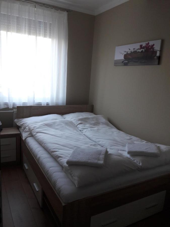 Studio+19 Apartman Kazincbarcika Exterior foto