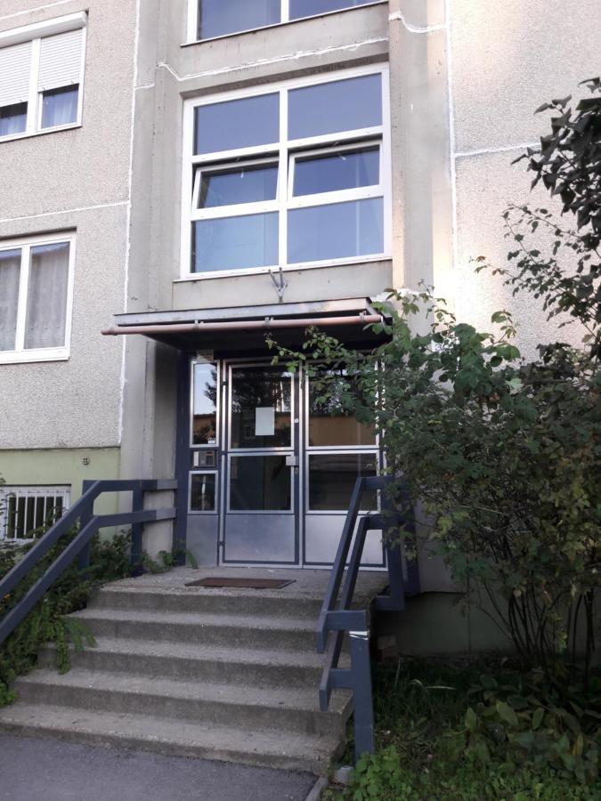 Studio+19 Apartman Kazincbarcika Exterior foto